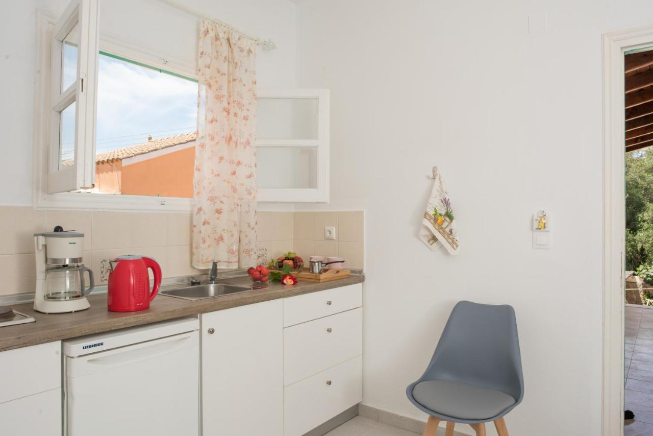 דאסיה Averto Corfu Apartments מראה חיצוני תמונה