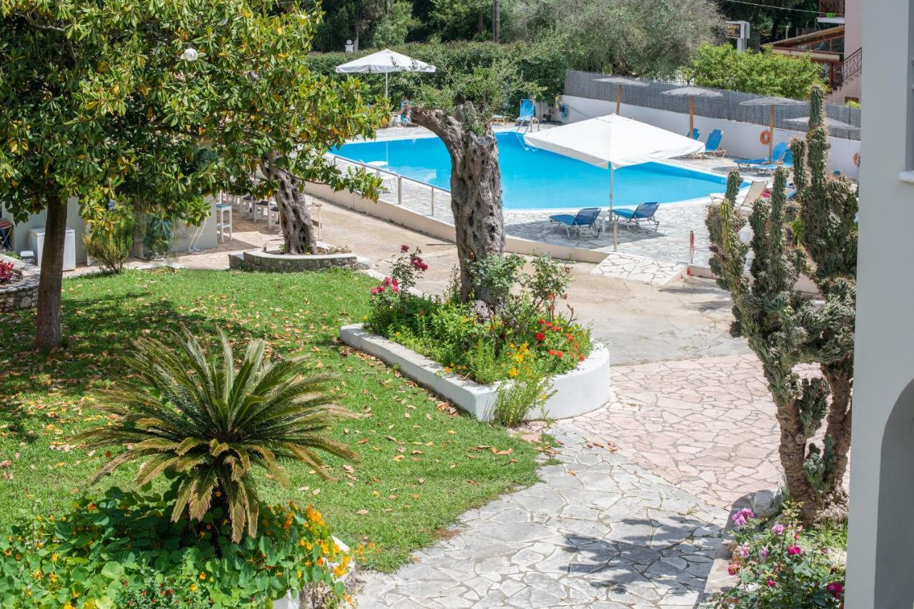 דאסיה Averto Corfu Apartments מראה חיצוני תמונה
